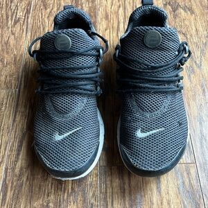 Men’s Nike Air Presto shoes